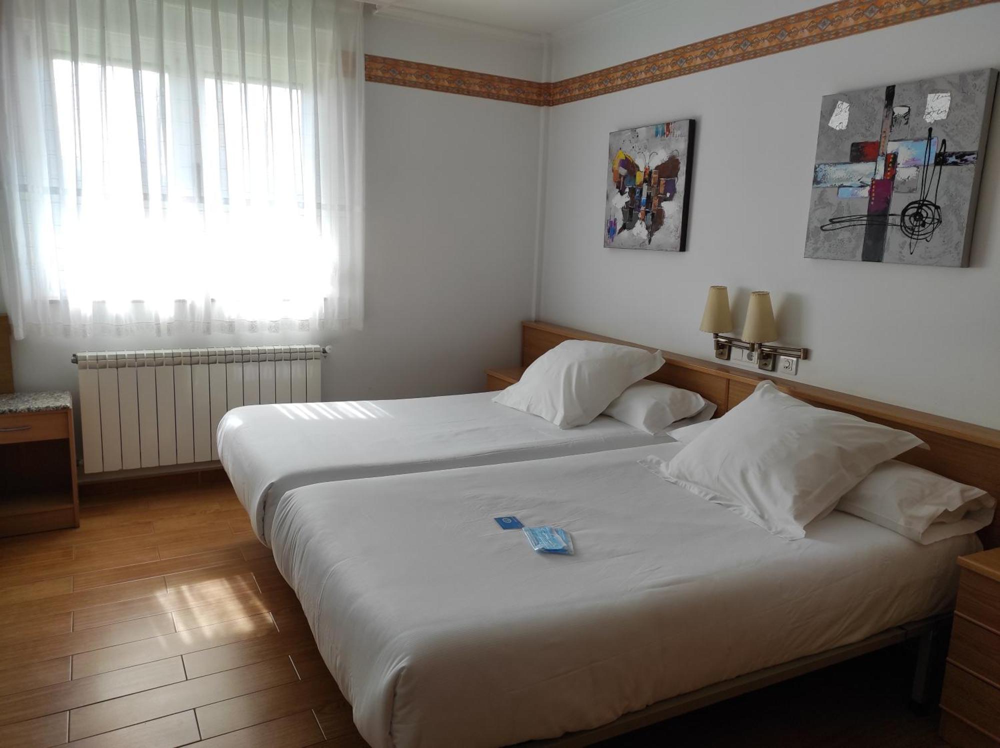 Hotel La Casa Del Abuelo Tapia De Casariego Kültér fotó